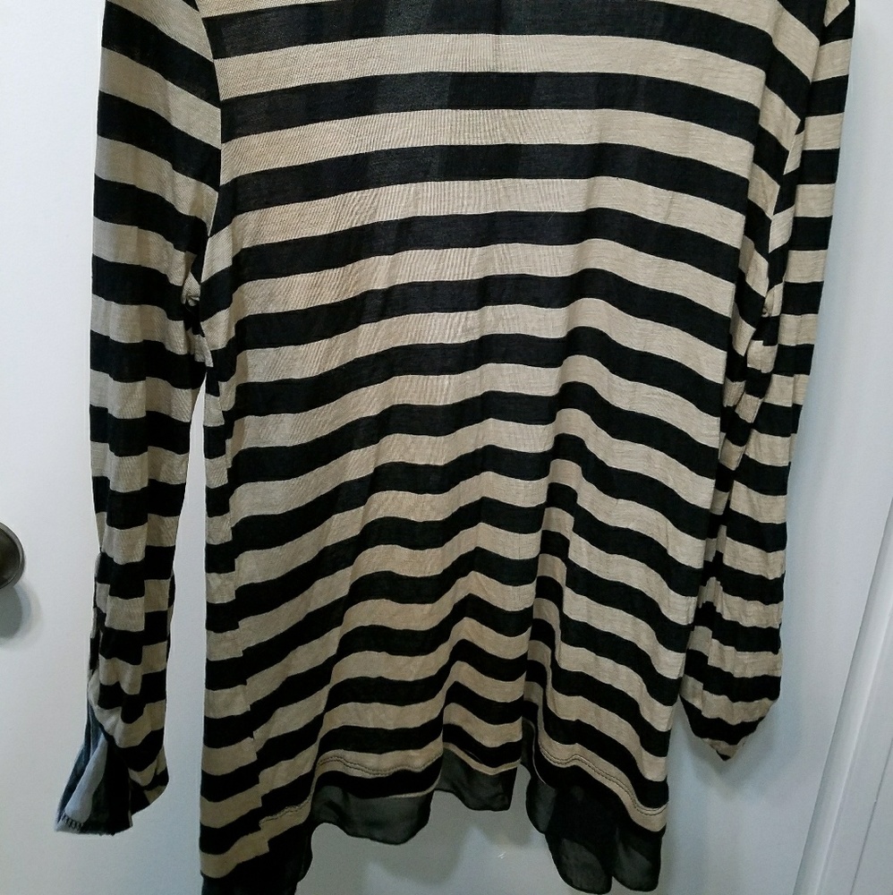 Stripped throw over - Picture 4 of 4